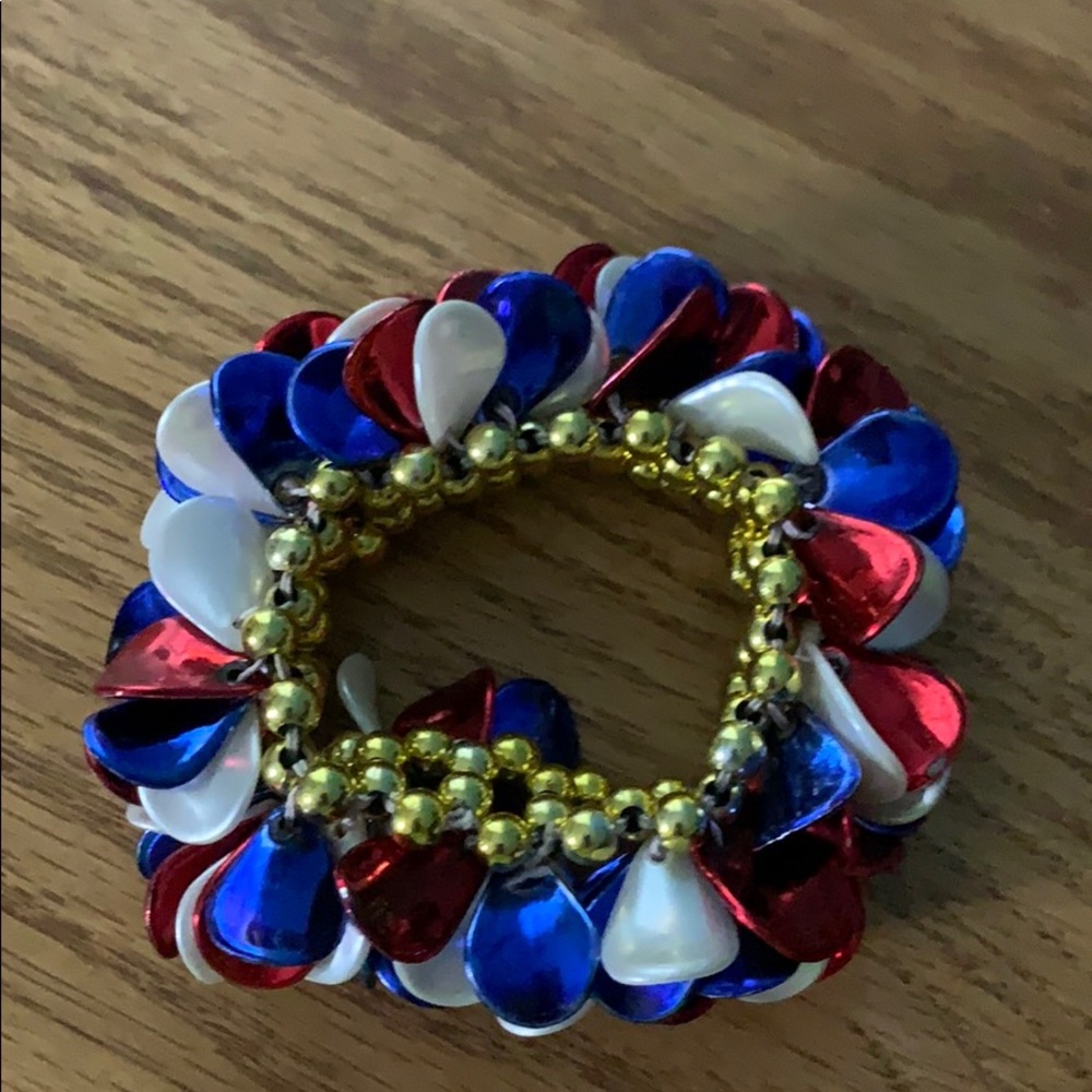 Stretchy bracelet.  New no tags